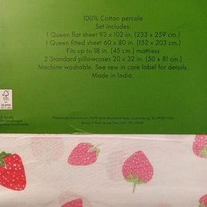 Kate Spade Queen Sheet set Strawberry